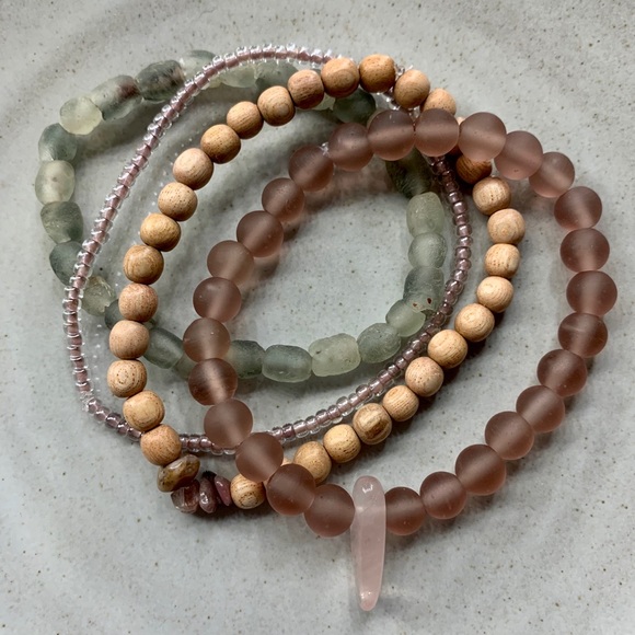 Diffuser Bracelet Stack - Picture 6 of 8